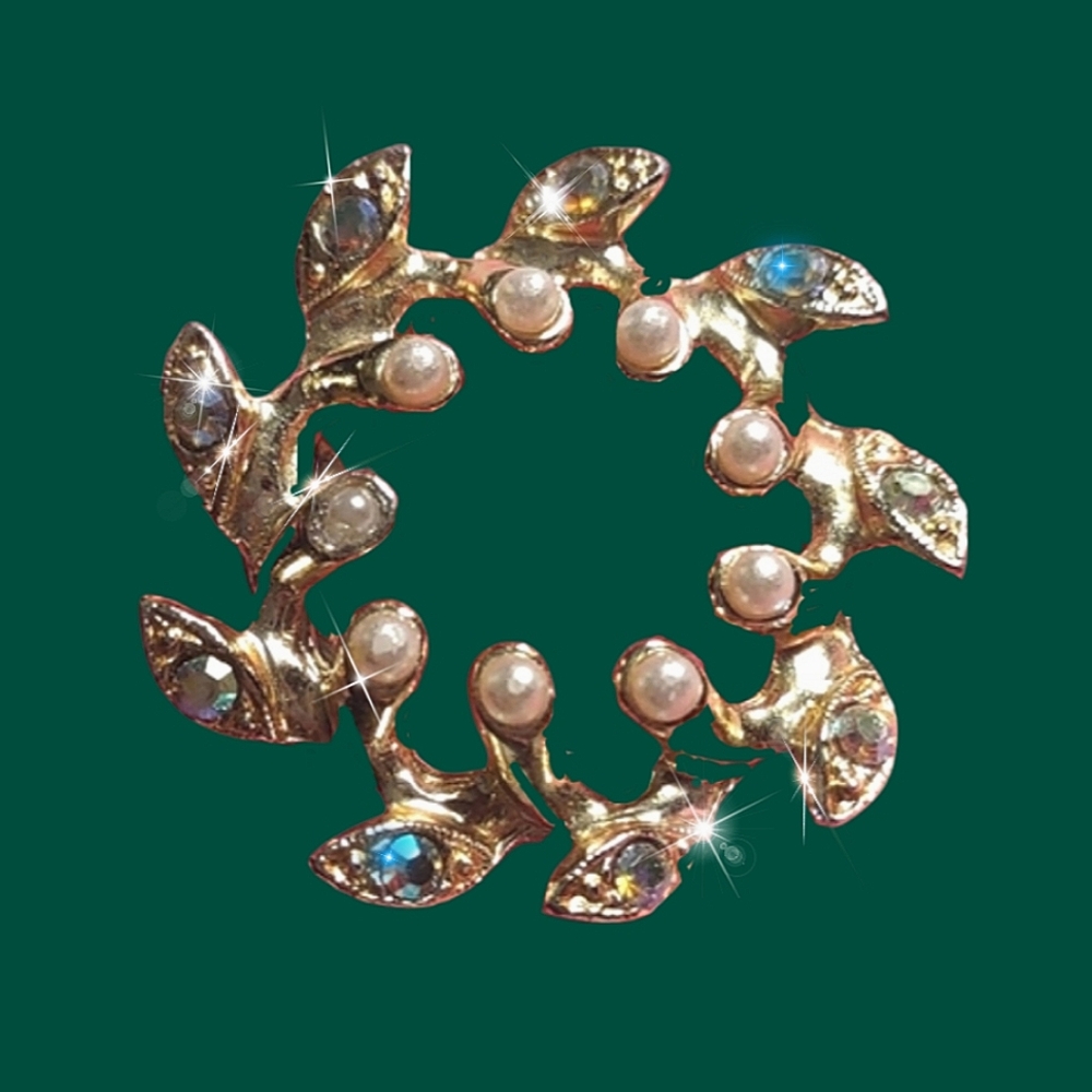 Circle of Leaves Brooch w/ Aurora Borealis Stones & Pearl
